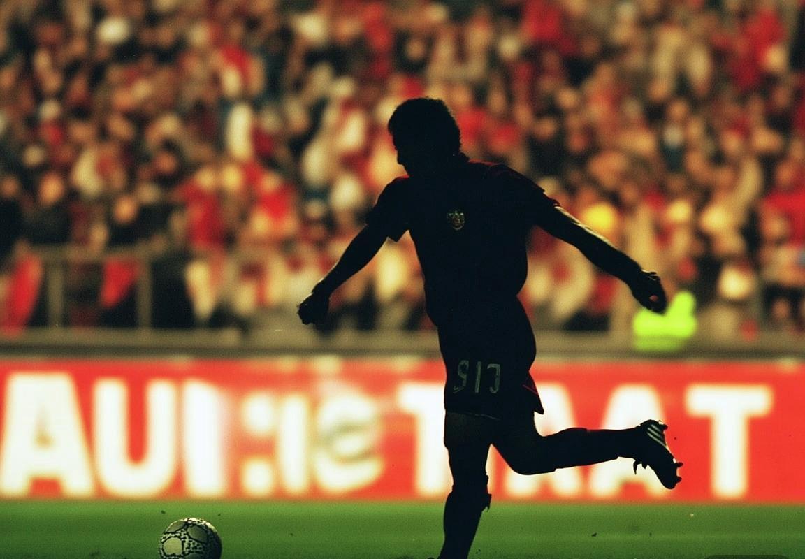 2004欧冠经典对决：罗马VS皇马战术火花全纪录(图3)